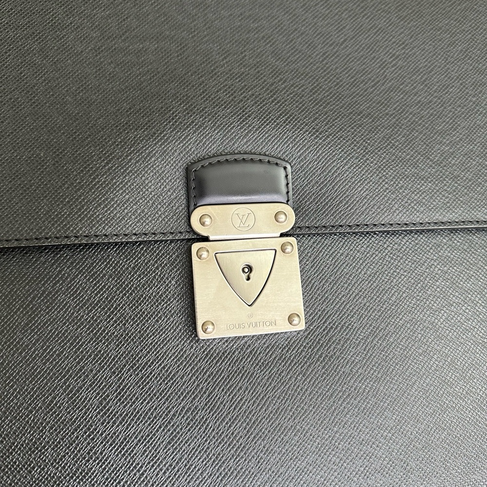 Auth Business Bag excellent condition - Picture 3 of 17
